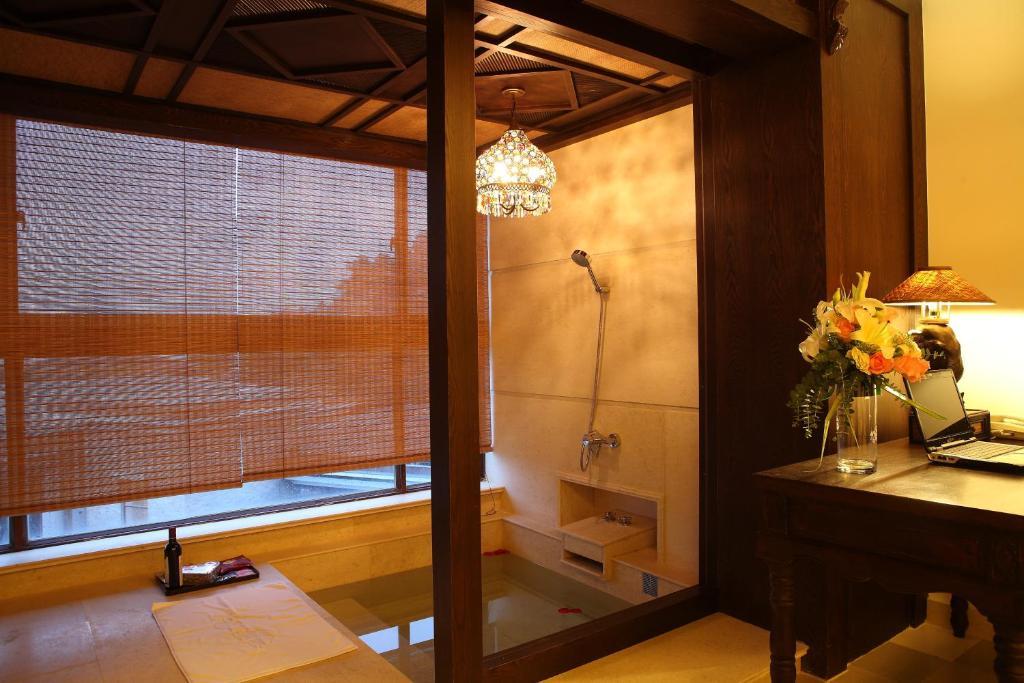 Nanjing Bali Yuanshu Vogue Hotspring Hotel Екстер'єр фото