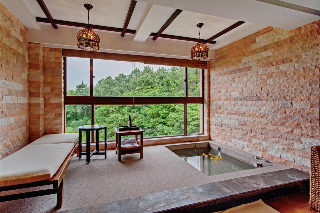 Nanjing Bali Yuanshu Vogue Hotspring Hotel Екстер'єр фото