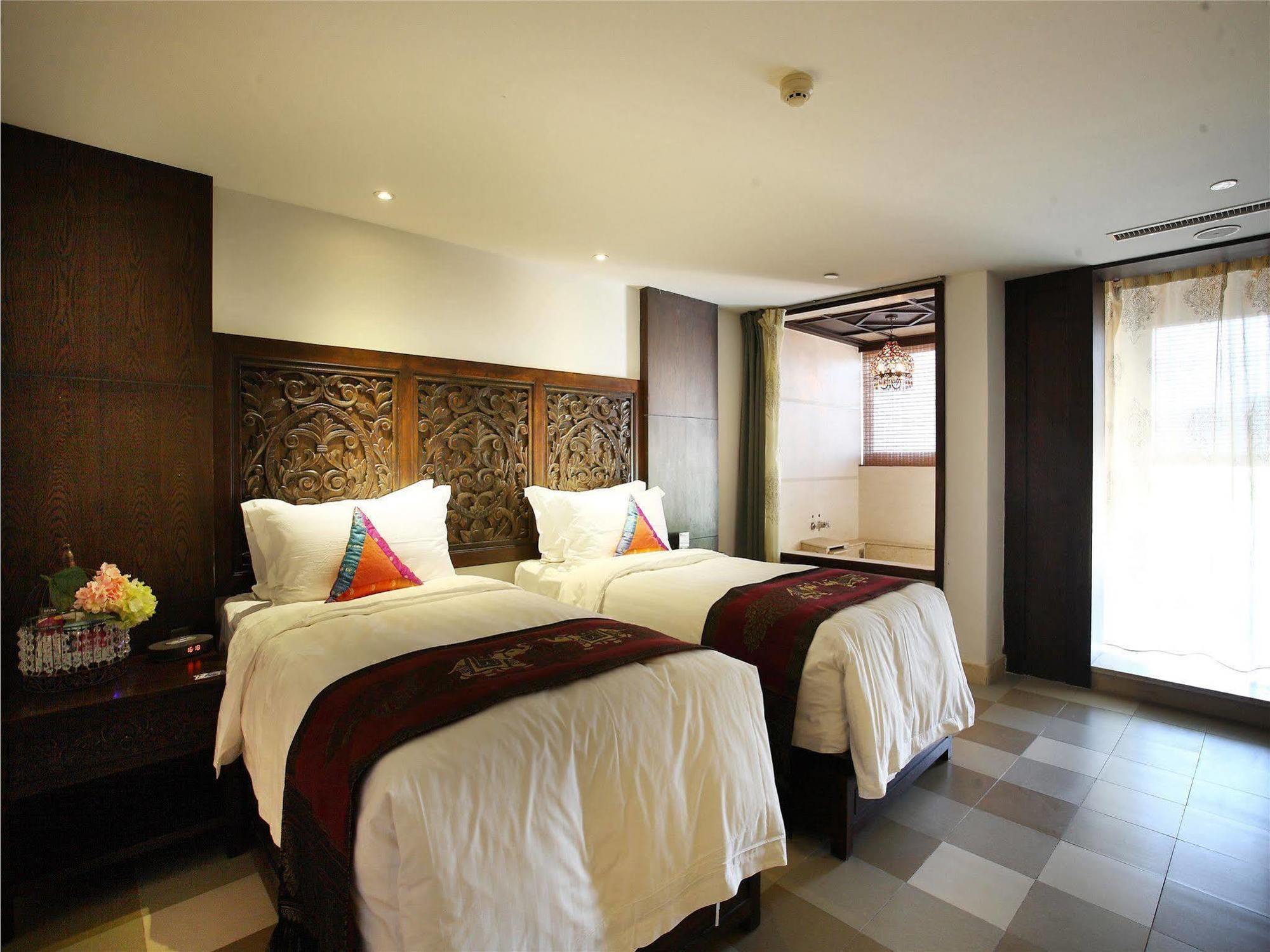 Nanjing Bali Yuanshu Vogue Hotspring Hotel Екстер'єр фото