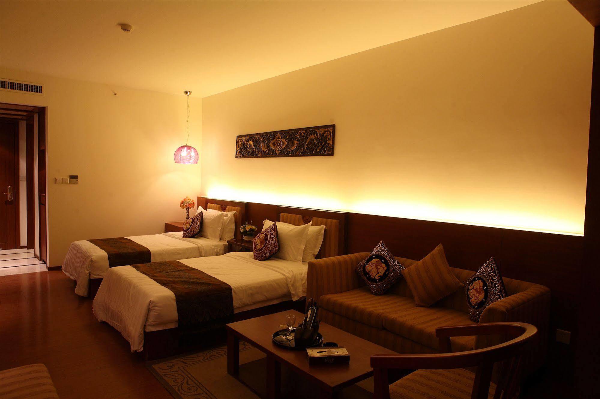 Nanjing Bali Yuanshu Vogue Hotspring Hotel Екстер'єр фото